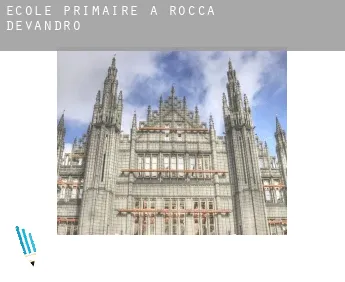 École primaire à  Rocca d'Evandro